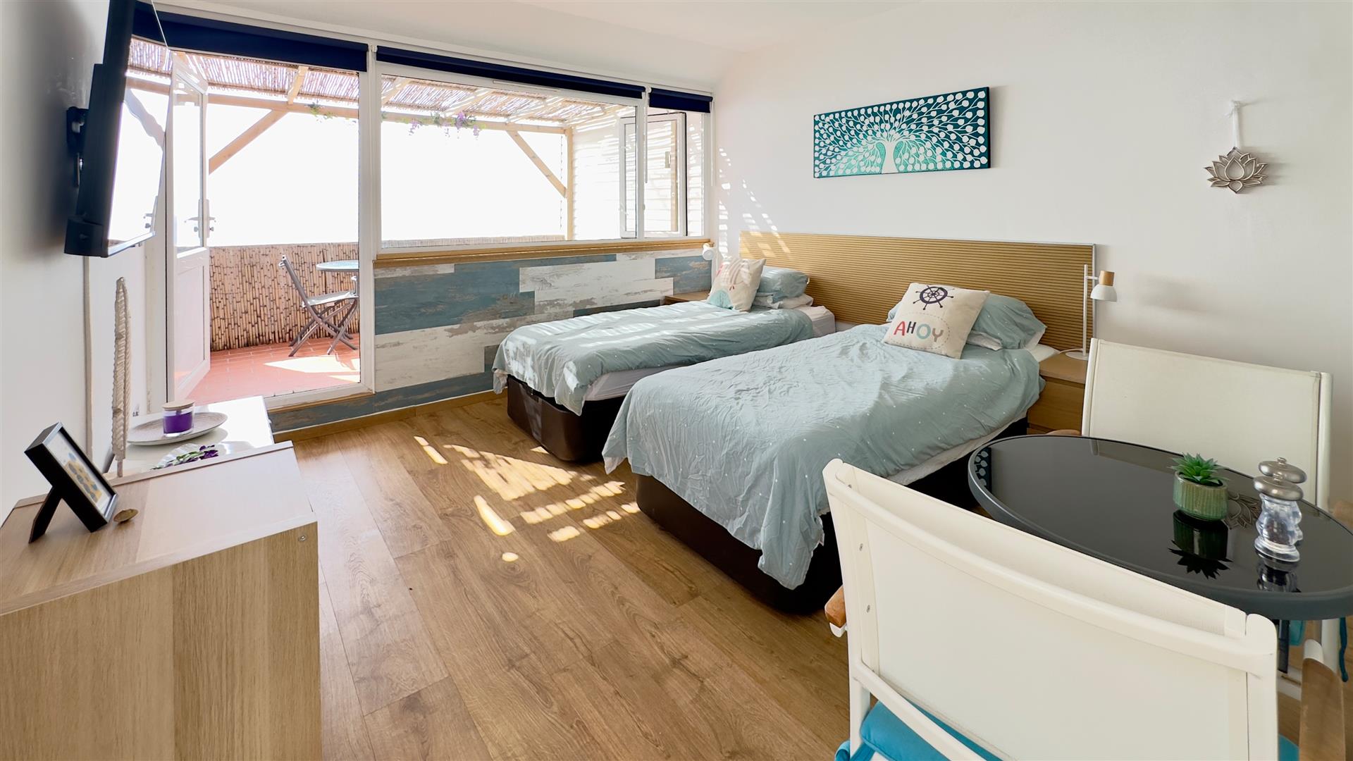 Image of Apartment - 1 Bathrooms for Sale in Both Worlds-Gibraltar, Image 4